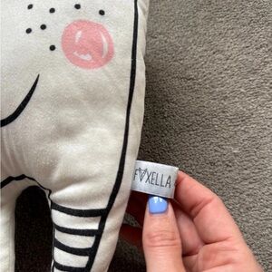 Fuxella White and Black Plush Toy